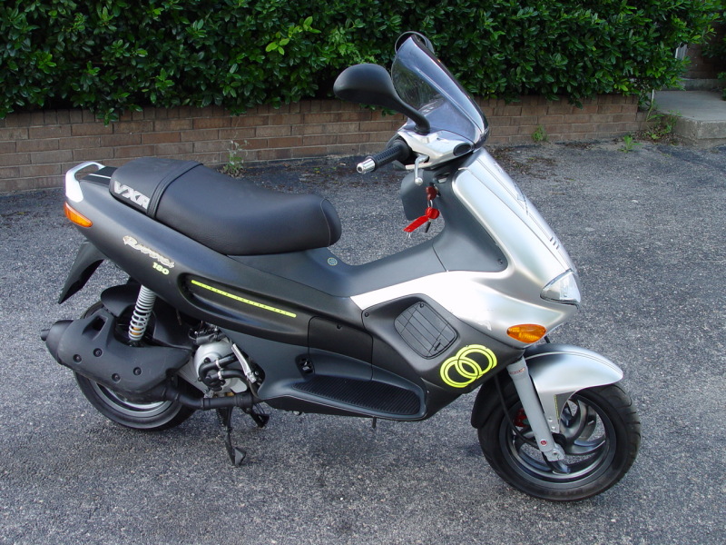 hair Gilera Dna 50 Tuning: Gilera Dna 50 White. hair Gilera Dna 50 Tuning:
