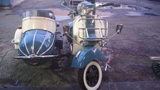  - 2012 Genuine Stella 150 Two-Tone Scooter With Matching Sidecar