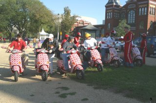 Target Vespa Promo 2003 pictures from Joe_Harab