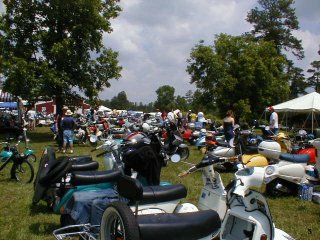 Amerivespa 2003 pictures from ActionGirl