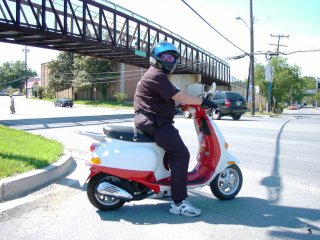 Vespa of Washington White's Ferry Ride 2003 pictures from Mike