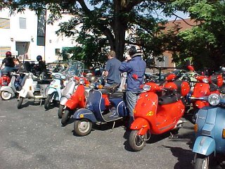 Vespa of Washington White's Ferry Ride 2003 pictures from epskalaw