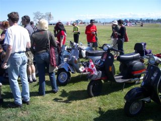 20th Garden City Scooter Rally - 2004 pictures from vespa_voyeur