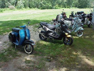 Biggest Little Rally - 2004 pictures from CHRIS_CONNECTICUT_VESPA_PLATE