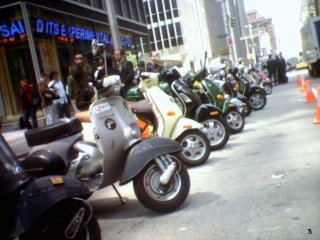Vespa LX Parade - 2005 pictures from Franky_mangajunky