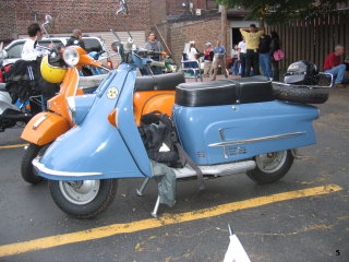 Amerivespa - 2005 pictures from PJ_and_Erik_from_Scooterworks