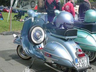 60 years of Vespa ride - 2006 pictures from Duesseldorf