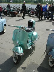 60 years of Vespa ride - 2006 pictures from Duesseldorf