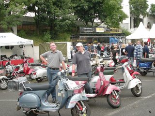 60 years of Vespa ride - 2006 pictures from Wien