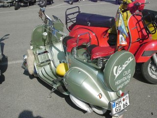 60 years of Vespa ride - 2006 pictures from Wien