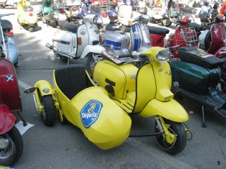 60 years of Vespa ride - 2006 pictures from Wien