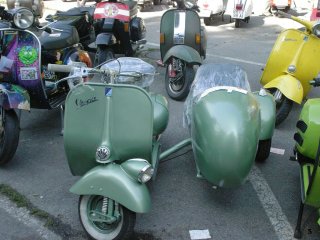 60 years of Vespa ride - 2006 pictures from Wien