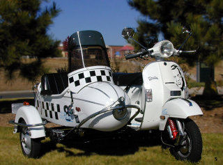 Amerivespa and LammyJammy - 2006 pictures from Fatmeanman