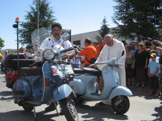 Vespa Club Piceno 6th National Rally - 2006 pictures from Peter_Cervantes