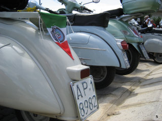 Vespa Club Piceno 6th National Rally - 2006 pictures from Peter_Cervantes