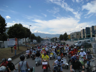 Vespa Club Piceno 6th National Rally - 2006 pictures from Peter_Cervantes