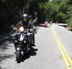 Scoot to the Moon - 2007 pictures from Monterey_Pete