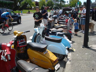 25th Anniversary Garden City Scooter Rally - 2009 pictures from Stuart