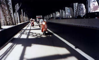 Manhattan Bridge Run 2002 pictures from Campari_Lynn