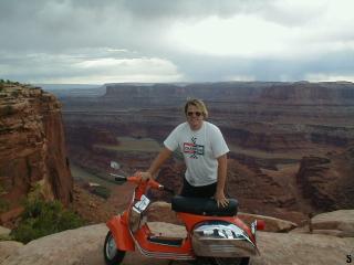 scoot.net: Moab 2001 pictures from David Schuttenberg 