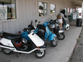 Scoot-a-que 2002 pictures from jhosef