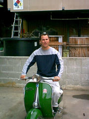 Pictures from Pasadena Scoot Expo 2002 taken by Jeff Allen